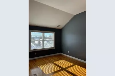 307 S Stiles St #2, Linden, NJ 07036 - Photo 6