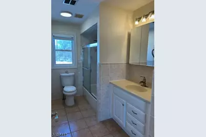 307 S Stiles St #2, Linden, NJ 07036 - Photo 4