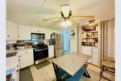 26 Dalbert St, Carteret, NJ 07008 - Photo 6