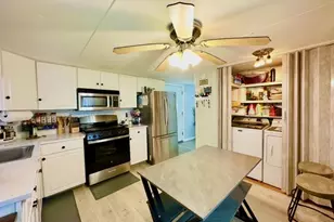 26 Dalbert St, Carteret, NJ 07008 - Photo 6