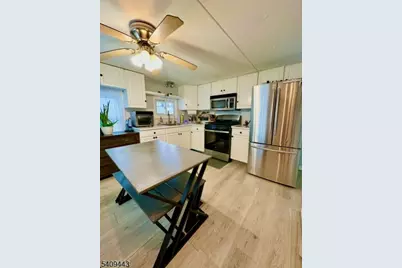 26 Dalbert St, Carteret, NJ 07008 - Photo 4