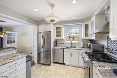 23 Victor Ave, Glen Ridge, NJ 07028 - Photo 8