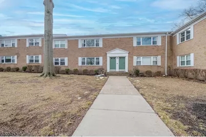161 Evergreen Rd #12B, Edison Twp., NJ 08837 - Photo 1