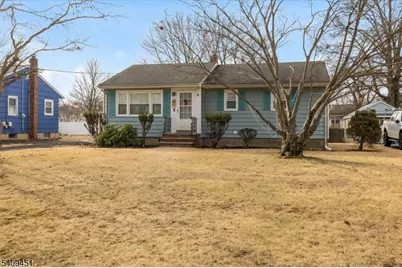 283 Arnold Ave, North Plainfield, NJ 07063 - Photo 2