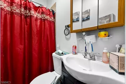 4 Market St, Passaic, NJ 07055 - Photo 10