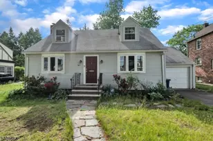 825 Bishop St, Union Township, NJ 07083 - Photo 2