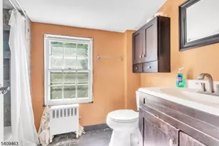 825 Bishop St, Union Township, NJ 07083 - Photo 20