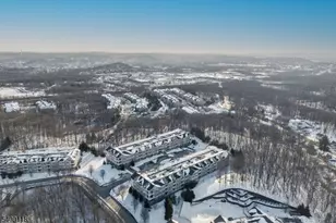 6110 Veterans Dr, Rockaway Township, NJ 07885 - Photo 28