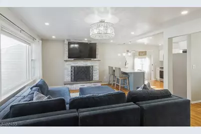 16 Canterbury Dr, Scotch Plains Township, NJ 07076 - Photo 4