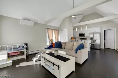 3 Redmans Dr, Jefferson Township, NJ 07438 - Photo 6