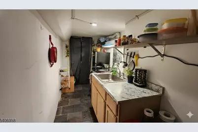 239 S 8th St, Newark, NJ 07103 - Photo 24