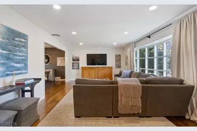 44 Rumson Rd, Livingston, NJ 07039 - Photo 4