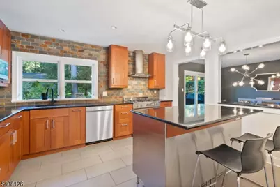 44 Rumson Rd, Livingston, NJ 07039 - Photo 10