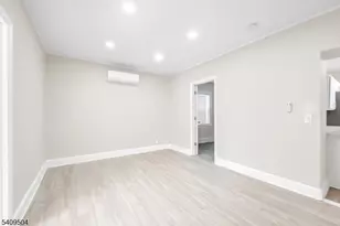 36 Cortland Pl, Tenafly, NJ 07670 - Photo 12