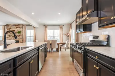 37 Esposito Ln, Roxbury Township, NJ 07850 - Photo 10