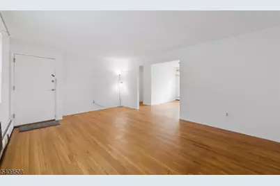 43 Conforti Ave #25, West Orange Township, NJ 07052 - Photo 2