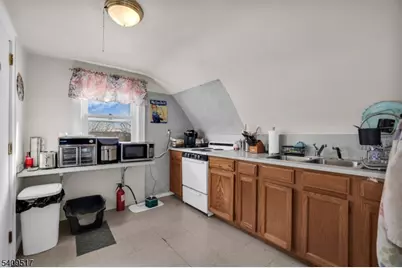 608 Washington Ave, Belleville, NJ 07109 - Photo 38