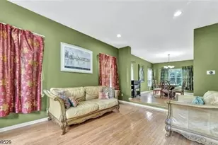 692 Skyline Dr, Jefferson Township, NJ 07849 - Photo 8