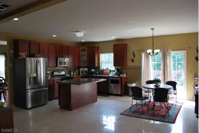 692 Skyline Dr, Jefferson Township, NJ 07849 - Photo 20