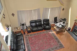 692 Skyline Dr, Jefferson Township, NJ 07849 - Photo 2