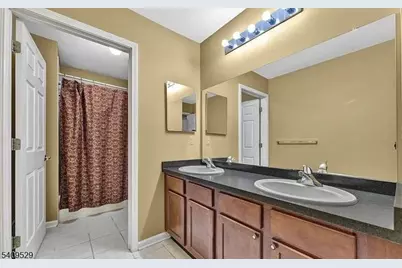 692 Skyline Dr, Jefferson Township, NJ 07849 - Photo 18