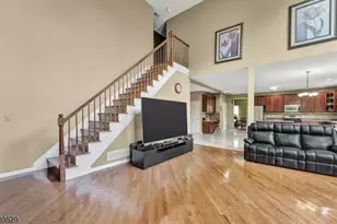 692 Skyline Dr, Jefferson Township, NJ 07849 - Photo 2