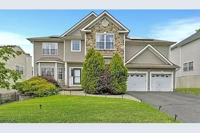 692 Skyline Dr, Jefferson Township, NJ 07849 - Photo 1