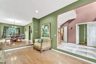 692 Skyline Dr, Jefferson Township, NJ 07849 - Photo 6