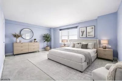 2077 Center Ave #20F, Fort Lee, NJ 07024 - Photo 2