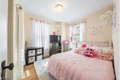 33 Grant Ave, East Orange, NJ 07017 - Photo 20