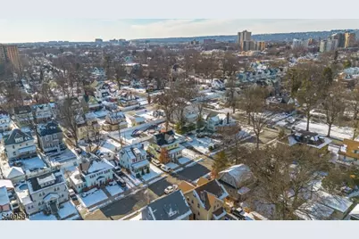 33 Grant Ave, East Orange, NJ 07017 - Photo 34