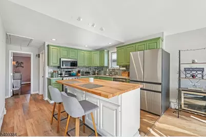 29 Roosevelt Trl, Hopatcong, NJ 07843 - Photo 16