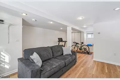 29 Roosevelt Trl, Hopatcong, NJ 07843 - Photo 34