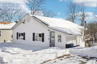 29 Roosevelt Trl, Hopatcong, NJ 07843 - Photo 4