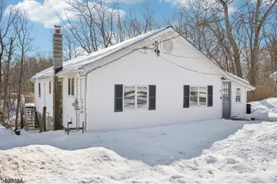 29 Roosevelt Trl, Hopatcong, NJ 07843 - Photo 6