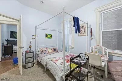 747 South 10th St, Newark, NJ 07108 - Photo 18