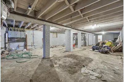 747 South 10th St, Newark, NJ 07108 - Photo 26