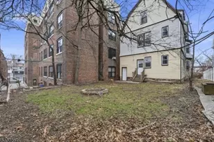 747 S 10th St, Newark, NJ 07108 - Photo 28