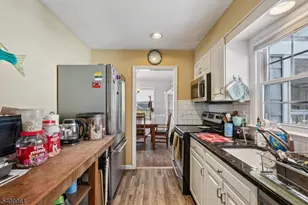 27 Archung Rd, Wayne, NJ 07470 - Photo 6