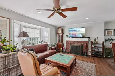 27 Archung Rd, Wayne, NJ 07470 - Photo 2