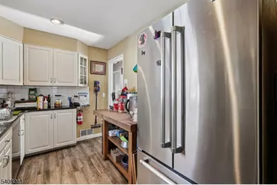 27 Archung Rd, Wayne, NJ 07470 - Photo 10