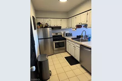 4 Red Lodge Dr #7, Vernon, NJ 07462 - Photo 2