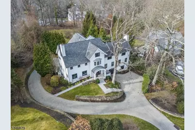 60 Fernwood Rd, Summit, NJ 07901 - Photo 2