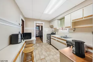 540 E 3rd Ave, Roselle, NJ 07203 - Photo 6