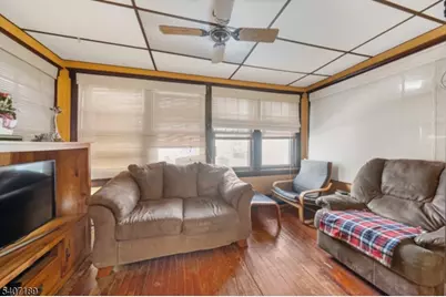 540 E 3rd Ave, Roselle, NJ 07203 - Photo 10