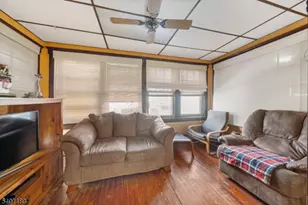 540 E 3rd Ave, Roselle, NJ 07203 - Photo 10