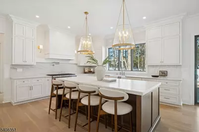 54 Midwood Ter, Madison, NJ 07940 - Photo 4