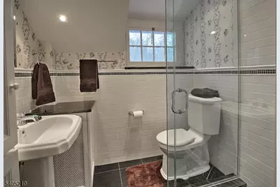 205 Long View Union Grove, Bedminster Township, NJ 07931 - Photo 18