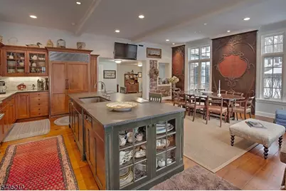 205 Long View Union Grove, Bedminster Township, NJ 07931 - Photo 2