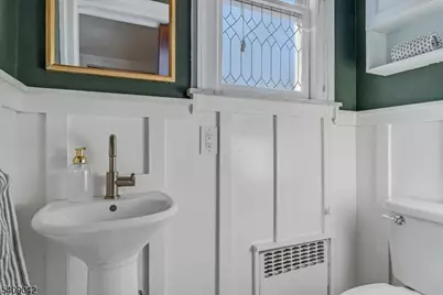 33 Warren Ct, South Orange, NJ 07079 - Photo 18